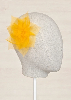 Item: abel and lula organza flower tweezers - Yellow abel and lula organza flower tweezers - Yellow